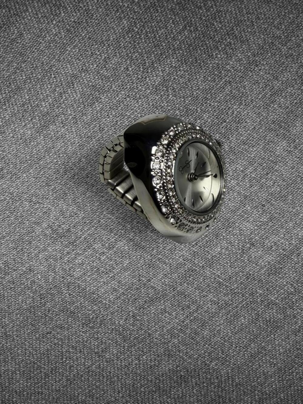 Jessica Simpson Silver Rhinestone Ring Watch NWT - Picture 6 of 8
